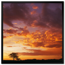 Zachód słońca nad afrykańskim niebem