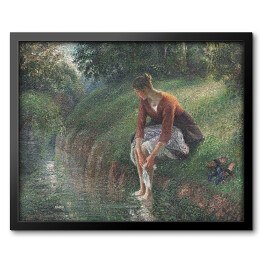 Obraz w ramie Camille Pissarro Kobieta myjąca stopy w strumieniu. Reprodukcja