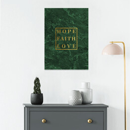 Plakat samoprzylepny "Hope. Faith. Love." - złota typografia na ścianie w kolorze butelkowej zieleni