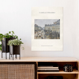 Plakat Camille Pissarro "Plac przy Teatrze Francuskim w deszczu" - reprodukcja z napisem. Plakat z passe partout