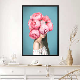 Obraz w ramie Kobieta z różowymi kwiatami
