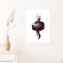 Plakat samoprzylepny Podwójna ekspozycja - postać kobiety wypełniona lasem, kwiatami budynkami